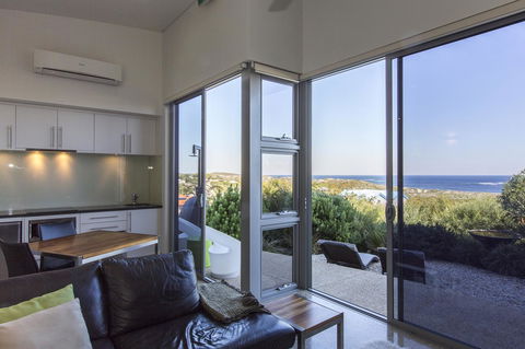 Aquatic Visions - Whitsundays Accommodation 13