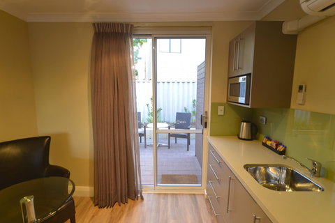 Bentley Motel - Whitsundays Accommodation 8