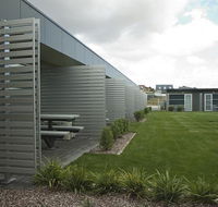 Brighton Hotel Motel - Whitsundays Accommodation