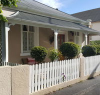 Arendon Cottage - Whitsundays Accommodation