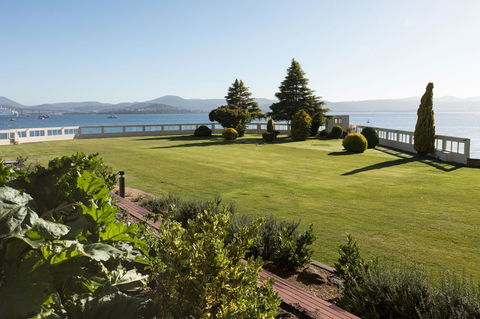 Wrest Point - Whitsundays Accommodation 17