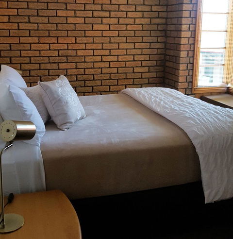 Stanley Village Waterfront Accommodation - Whitsundays Accommodation 6