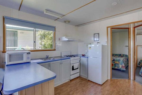Bicheno Cabin Park - Whitsundays Accommodation 18