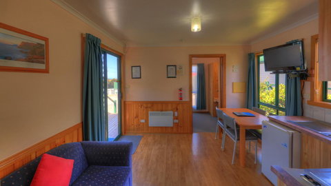 Bicheno Cabin Park - Whitsundays Accommodation 5