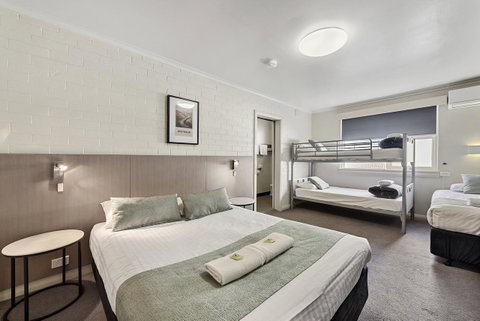 The Cornwall Boutique Hotel - Whitsundays Accommodation 8