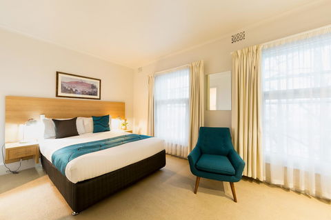 Customs House Hotel - Whitsundays Accommodation 11