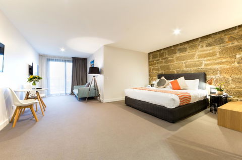 Customs House Hotel - Whitsundays Accommodation 6