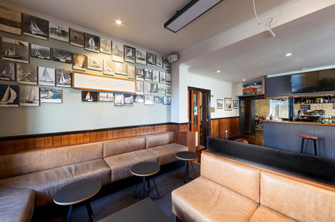 Customs House Hotel - Whitsundays Accommodation 1