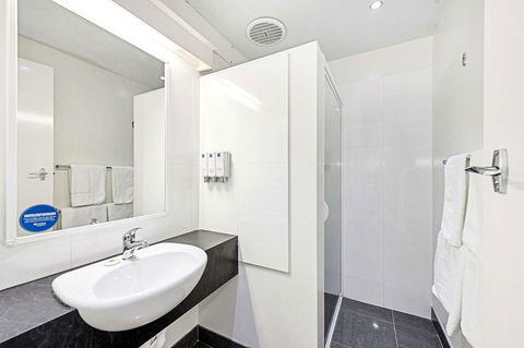 Coach House Launceston - Whitsundays Accommodation 23