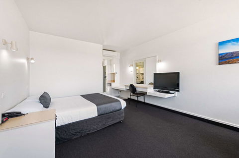 Coach House Launceston - Whitsundays Accommodation 17