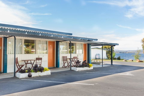 Riverfront Motel & Villas - Whitsundays Accommodation 16