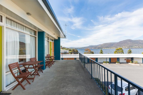 Riverfront Motel & Villas - Whitsundays Accommodation 31