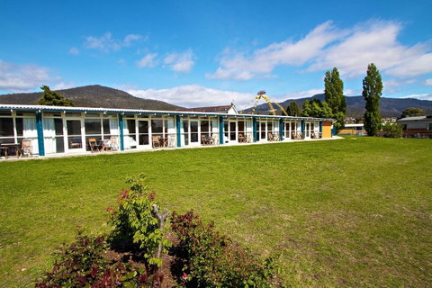 Riverfront Motel & Villas - Whitsundays Accommodation 8