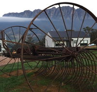 Manna Hill Farm - Whitsundays Accommodation