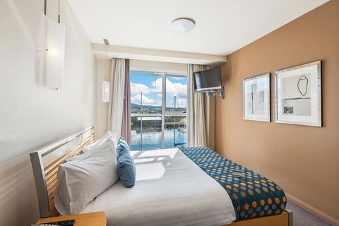 Peppers Seaport Hotel - Whitsundays Accommodation 13