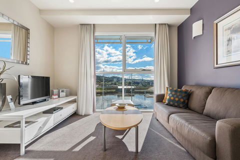 Peppers Seaport Hotel - Whitsundays Accommodation 4