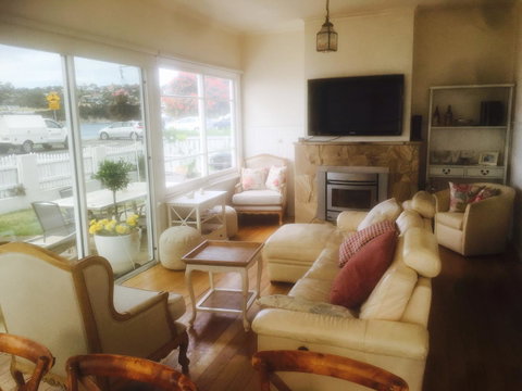 The Ultimate Beach House - Whitsundays Accommodation 15