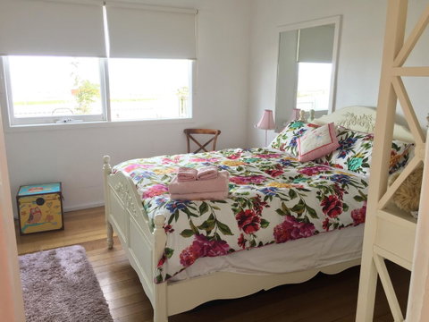 The Ultimate Beach House - Whitsundays Accommodation 17