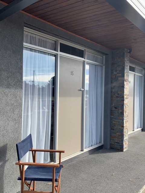 The Waterfront Wynyard - Whitsundays Accommodation 40