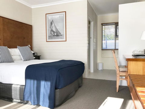 The Waterfront Wynyard - Whitsundays Accommodation 24
