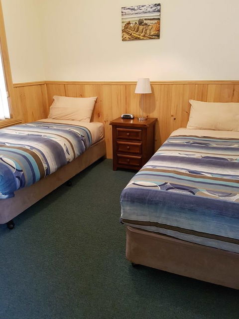 Driftwood Strahan Villas - Whitsundays Accommodation 1