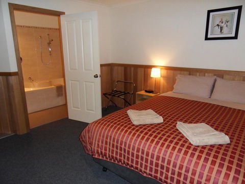 Driftwood Strahan Villas - Whitsundays Accommodation 15