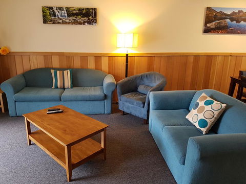 Driftwood Strahan Villas - Whitsundays Accommodation 10