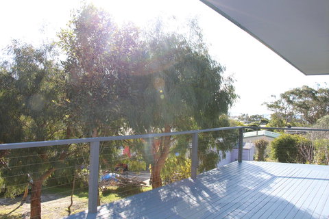 Mermaids Of Bicheno - Whitsundays Accommodation 13