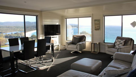 SEA EAGLE COTTAGE Amazing Views Of Bay Of Fires - Whitsundays Accommodation 21