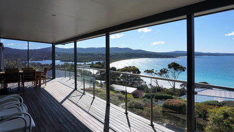 SEA EAGLE COTTAGE Amazing Views Of Bay Of Fires - Whitsundays Accommodation 0