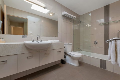 Bay View Villas - Whitsundays Accommodation 1