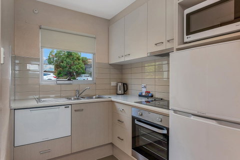 Bay View Villas - Whitsundays Accommodation 35