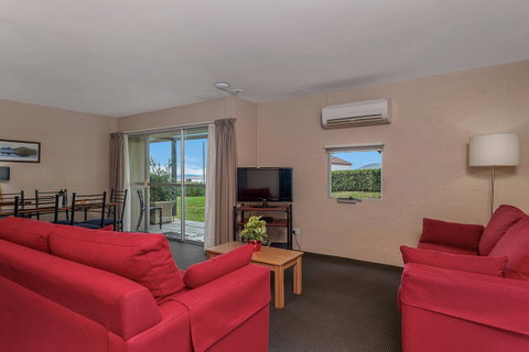 Bay View Villas - Whitsundays Accommodation 7