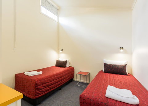 Graham Apartments - Whitsundays Accommodation 7