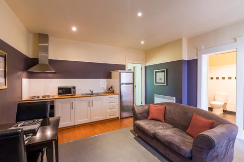 Graham Apartments - Whitsundays Accommodation 38