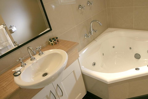 Graham Apartments - Whitsundays Accommodation 41
