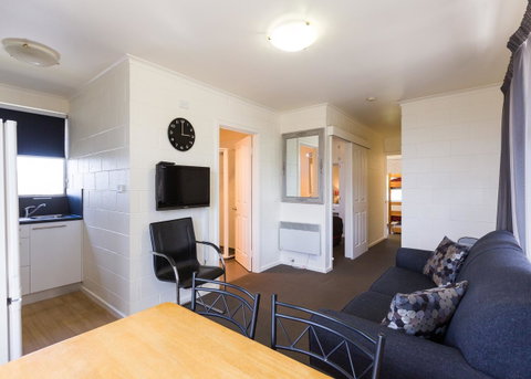 Graham Apartments - Whitsundays Accommodation 42