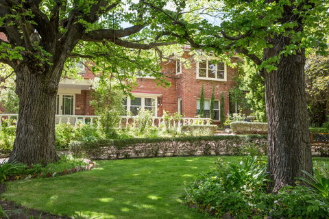 Graham Apartments - Whitsundays Accommodation 0