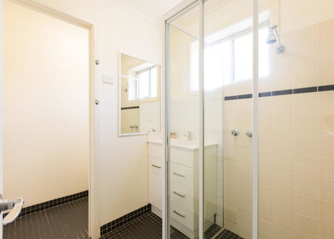 Graham Apartments - Whitsundays Accommodation 16