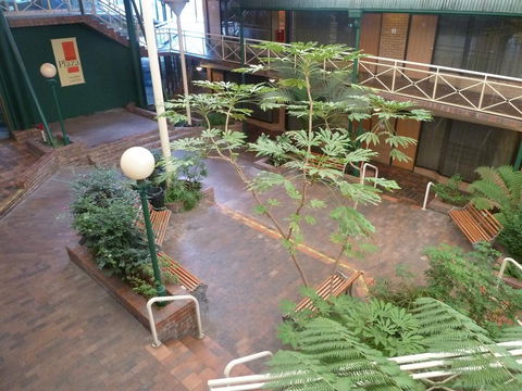 Mayfair Plaza Motel And Apartments - Whitsundays Accommodation 12