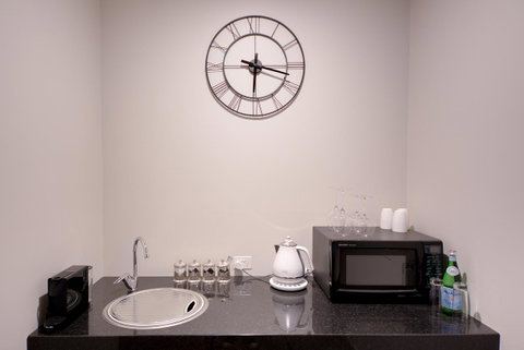 Amare Beachside Luxury - Whitsundays Accommodation 17