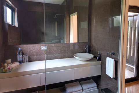 Amare Beachside Luxury - Whitsundays Accommodation 15
