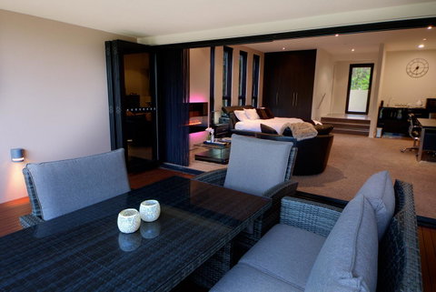 Amare Beachside Luxury - Whitsundays Accommodation 20