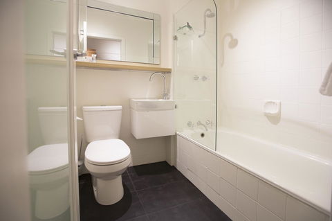Hotel Launceston - Whitsundays Accommodation 9