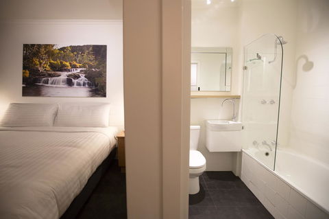 Hotel Launceston - Whitsundays Accommodation 10