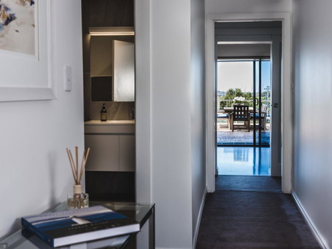 Russell House - Whitsundays Accommodation 3