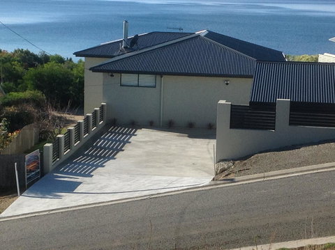 Swansea Beach House Oceanfront - Whitsundays Accommodation 3