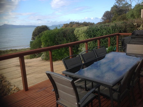 Swansea Beach House Oceanfront - Whitsundays Accommodation 5