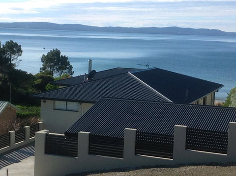 Swansea Beach House Oceanfront - Whitsundays Accommodation 4