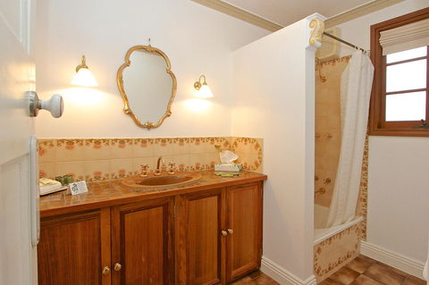 Grosvenor Court Apartments - Whitsundays Accommodation 14